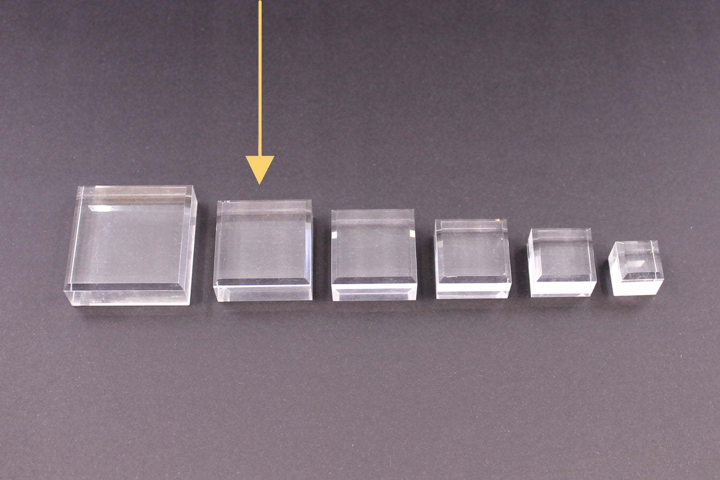 AB 5 (40mm x 40mm x 18mm) - Acrylic Stands