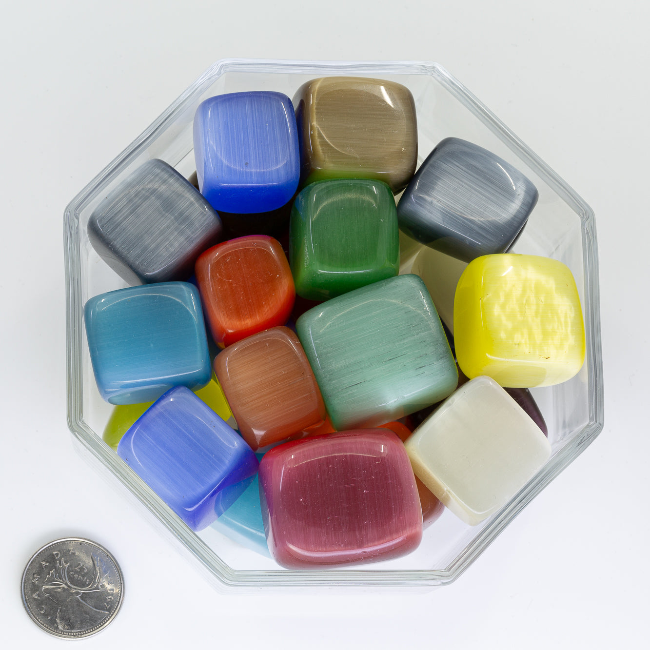 Cat Eye Jumbo Cubed Artificial - Tumbled