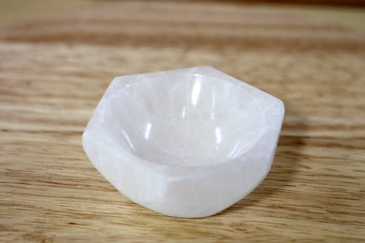 Bowl Hexagonal - Selenite