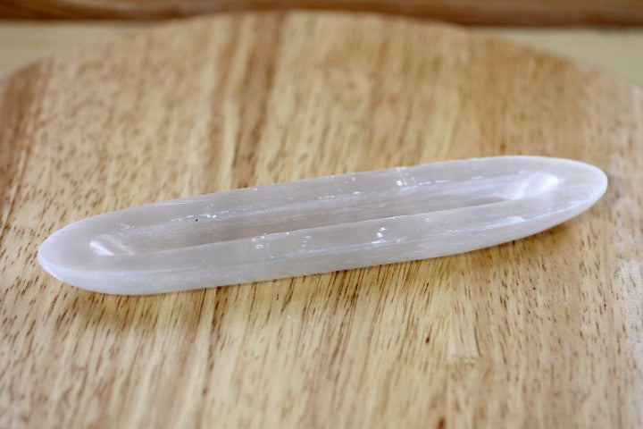 Plate Oval - Selenite