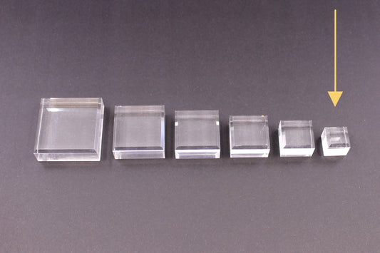 AB 1 (18mm x 18mm x 18mm) - Acrylic Stands