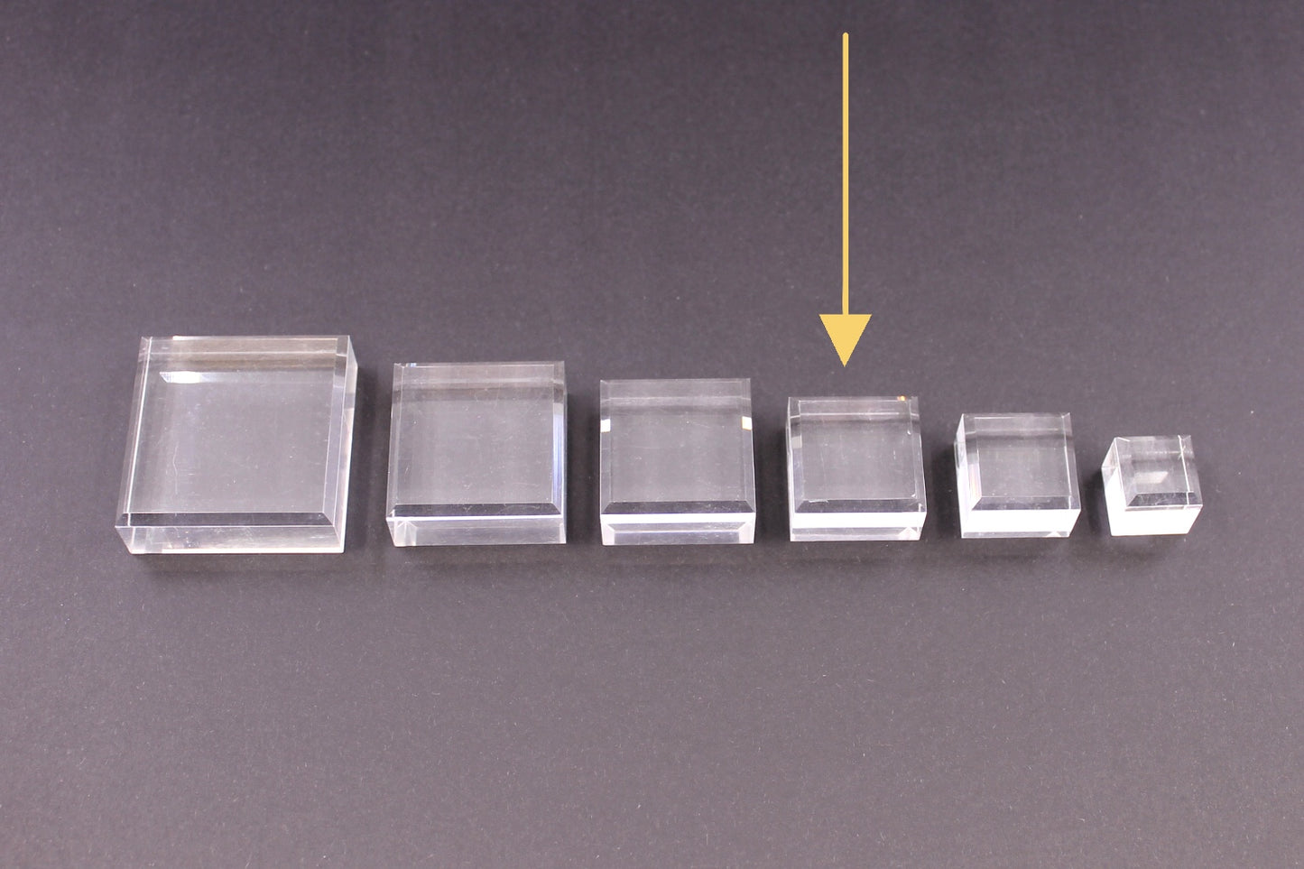 AB 3 (30mm x 30mm x 18mm) - Acrylic Stands