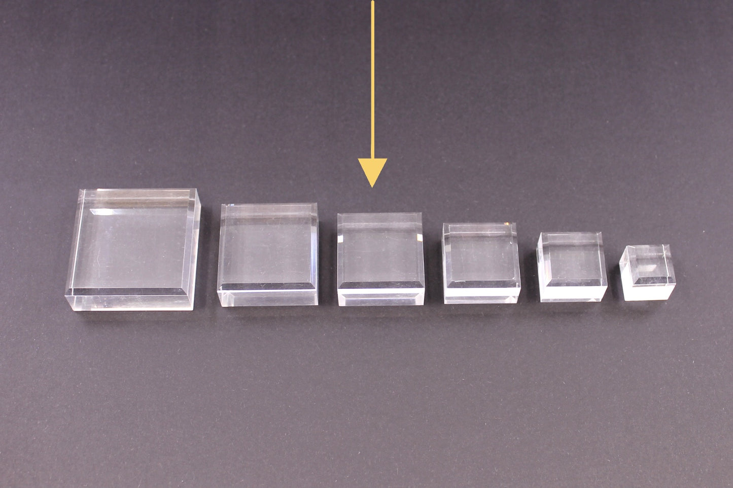 AB 4 (35mm x 35mm x 18mm) - Acrylic Stands