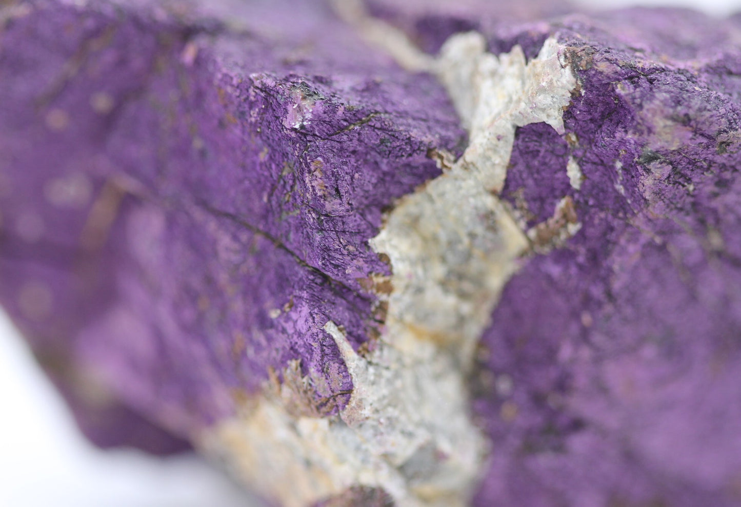 Purpurite - Rough Rocks