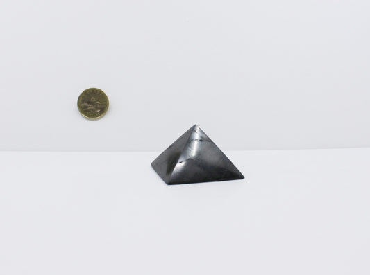 Pyramid 5cm - Shungite