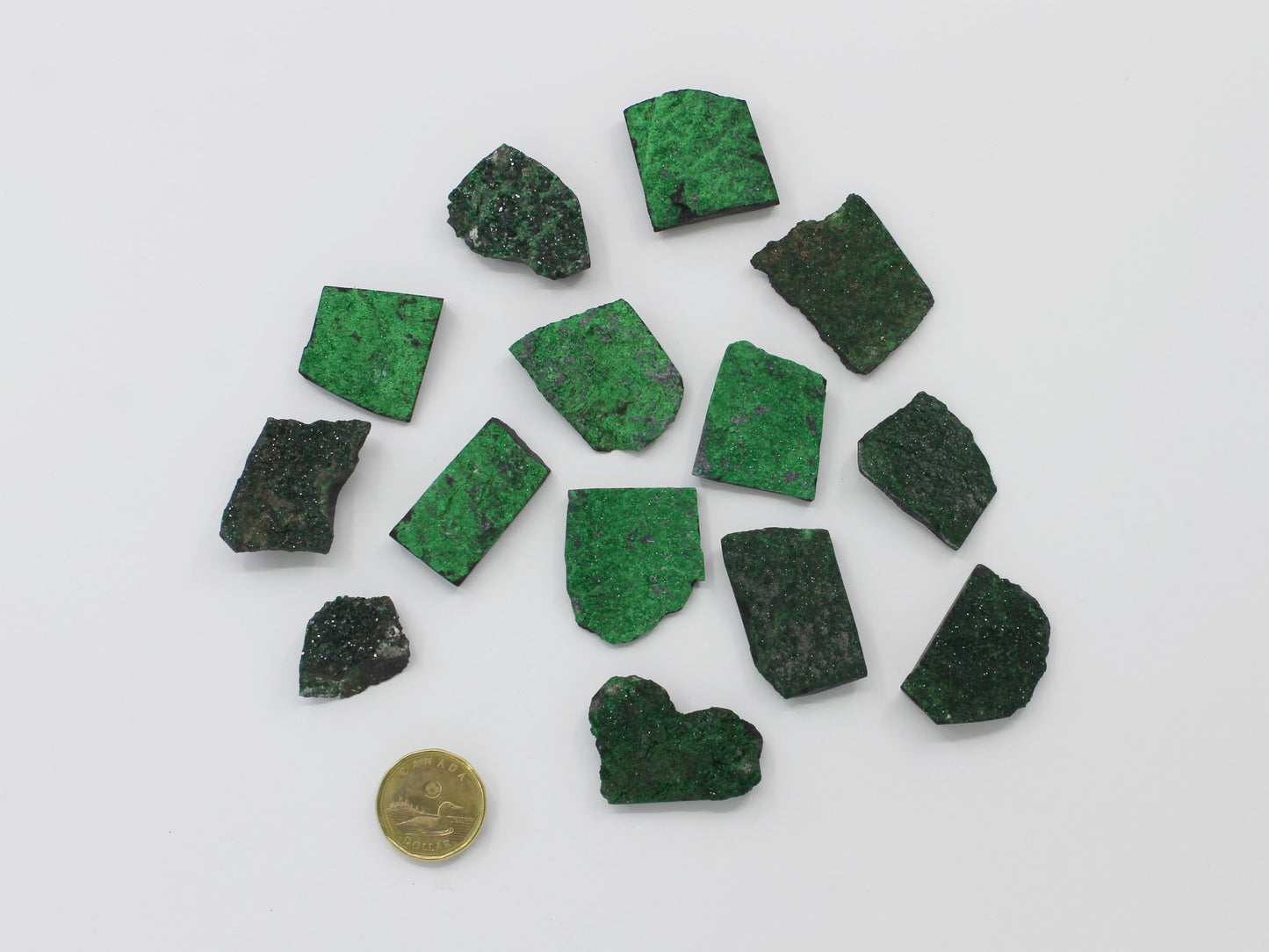 Uvanovite (Green Garnet) - Mineral Specimen